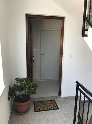 Апартаменты Apartment Luća Херцег-Нови Апартаменты с балконом-17